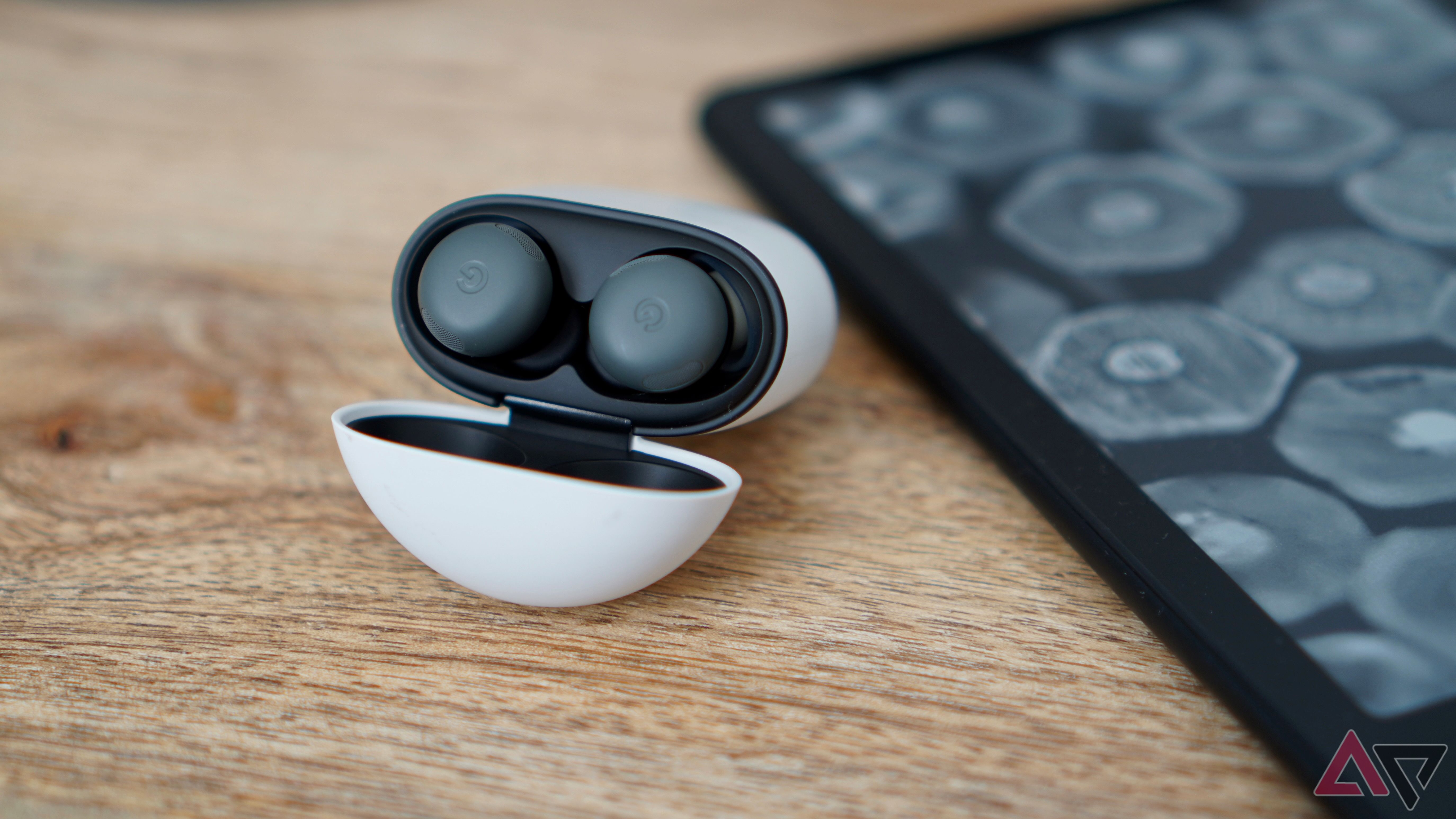 Actualización de Pixel Buds mejora el control de audio